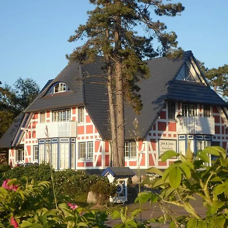 Jan Und Jana Ferienhaus Аренсхоп Номер фото